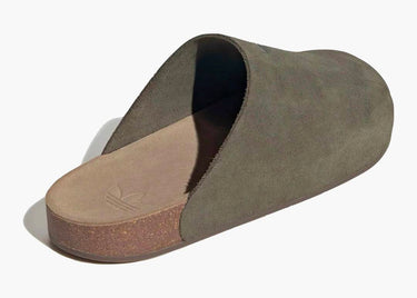 ADIDAS ADIMULE SLIDES OLIVE STRATA GUM