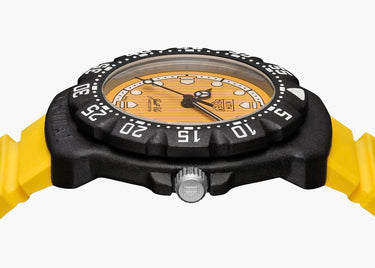 TAG HEUR x KITH FORMULA 1 TORONTO WA126C-BT0007