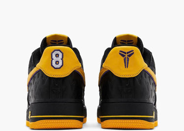 NIKE AIR FORCE 1 LOW KOBE BRYANT LAKERS AWAY (NUMBERED EDITION OF 8000)
