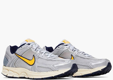 NIKE ZOOM VOMERO 5 PURE PLATINUM LASER ORANGE