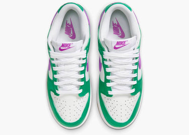 NIKE DUNK LOW WHITE STADIUM GREEN FUCHSIA (W)