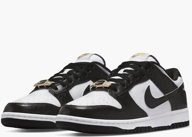 NIKE DUNK LOW SE WORLD CHAMPS BLACK WHITE