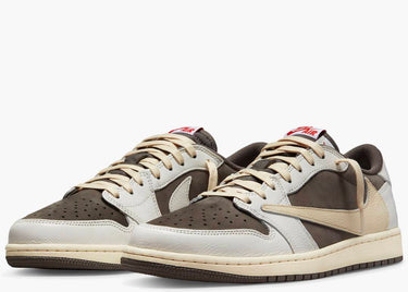 JORDAN 1 LOW REVERSE MOCHA x TRAVIS SCOTT