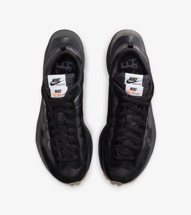 NIKE VAPORWAFFLE SACAI BLACK GUM