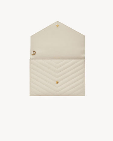 CASSANDRE MATELASSÉ FLAP POUCH in pelle goffrata grain de poudre trapuntata WHITE