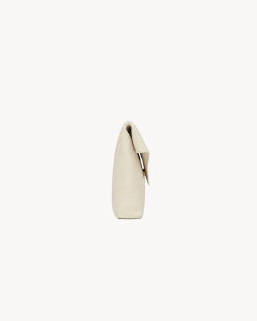 Pochette Envelope grande con decorazione CASSANDRE WHITE