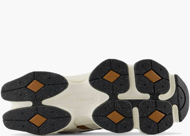 NEW BALANCE 9060 BREAKFAST TEA ANGORA