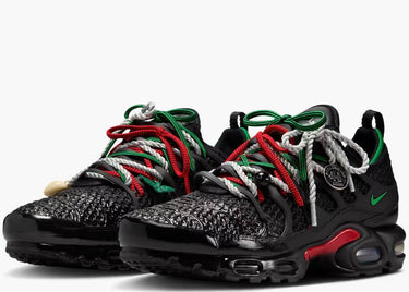 NIKE AIR MAX PLUS HOMECOMING BLACK