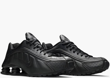 NIKE SHOX R4 TRIPLE BLACK