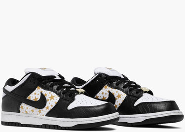 DUNK LOW SB BLACK x SUPREME (2021)