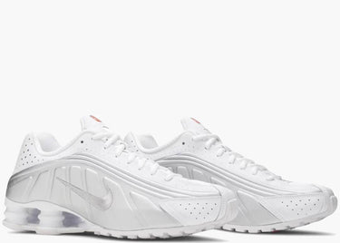 NIKE SHOX R4 WHITE METALLIC SILVER