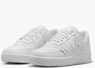 NIKE AIR FORCE 1 LOW BUTTERFLY WHITE (W)