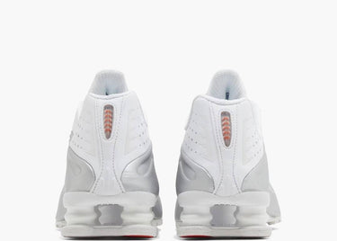 NIKE SHOX R4 WHITE METALLIC SILVER (W)
