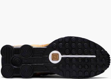 NIKE SHOX R4 METALLIC GOLD BLACK