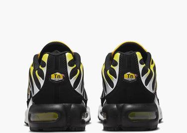 NIKE AIR MAX PLUS BLACK TOUR YELLOW