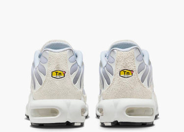 NIKE AIR MAX PLUS SAIL PURE PLATINUM SILVER
