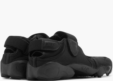 NIKE AIR RIFT TRIPLE BLACK (W)
