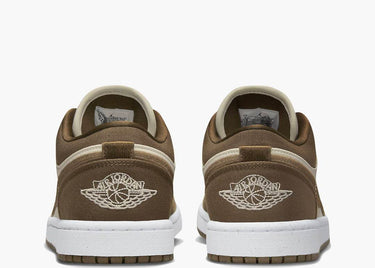 JORDAN 1 LOW SE LIGHT OLIVE (W)