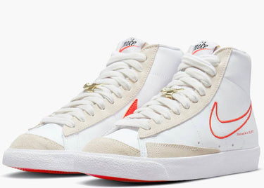 NIKE BLAZER MID 77 SE FIRST USE WHITE (W)