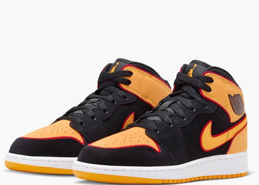 AIR JORDAN 1 MID SE BLACK VIVID ORANGE (GS)