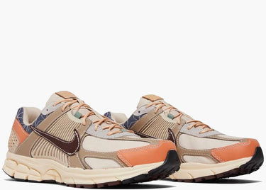 NIKE ZOOM VOMERO 5 SASHIKO