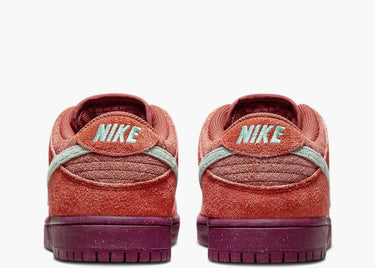 NIKE SB DUNK LOW MYSTIC RED ROSEWOOD
