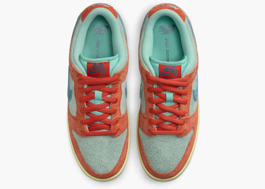 NIKE SB DUNK LOW ORANGE EMERALD RISE