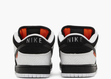 NIKE SB DUNK LOW TIGHTBOOTH