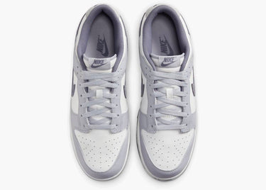 NIKE DUNK LOW SE LIGHT CARBON