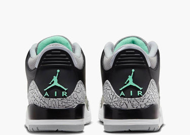 JORDAN 3 RETRO GREEN GLOW