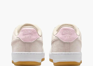 NIKE AIR FORCE 1 LOW SB LIGHT OREWOOD BROWN PINK
