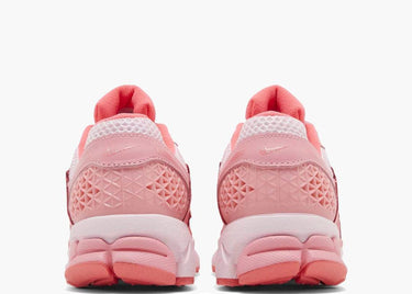 NIKE ZOOM VOMERO 5 CORAL CHALK HOT PUNCH (W)