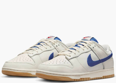 NIKE DUNK LOW SE SAIL DARK MARINA BLUE