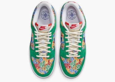 NIKE DUNK LOW FOAM FINGER