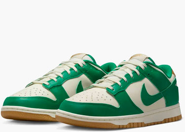 NIKE DUNK LOW MALACHITE UNIVERSITY GOLD (W)